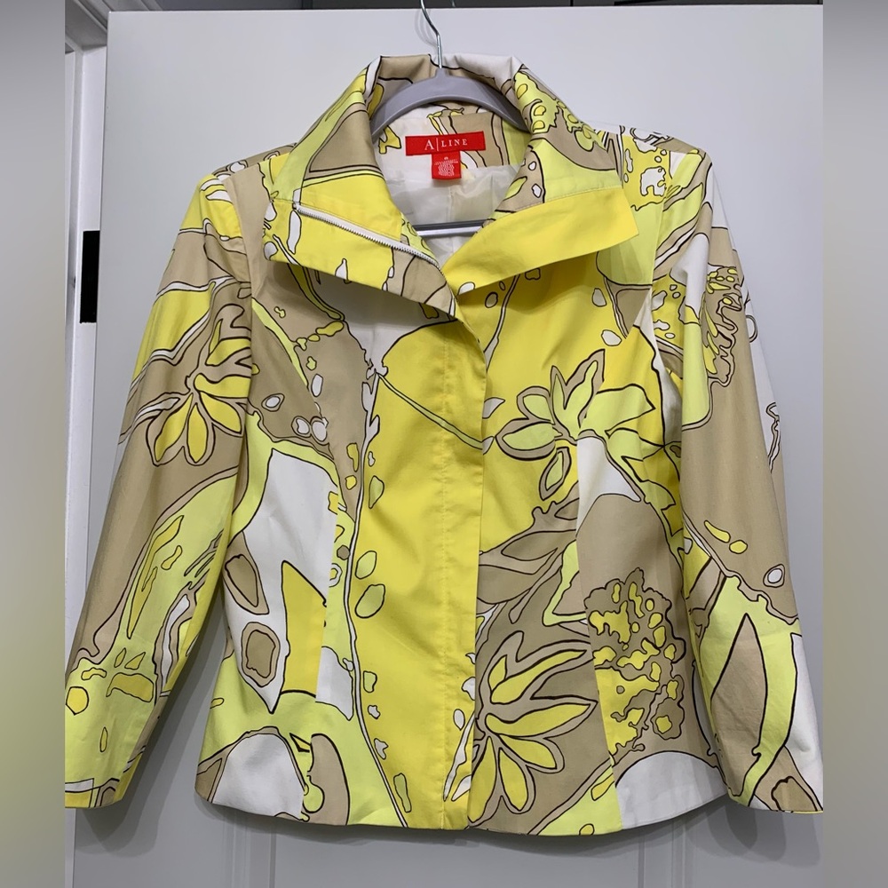 Graphic Design Women's Jacket - Picture 2 of 10